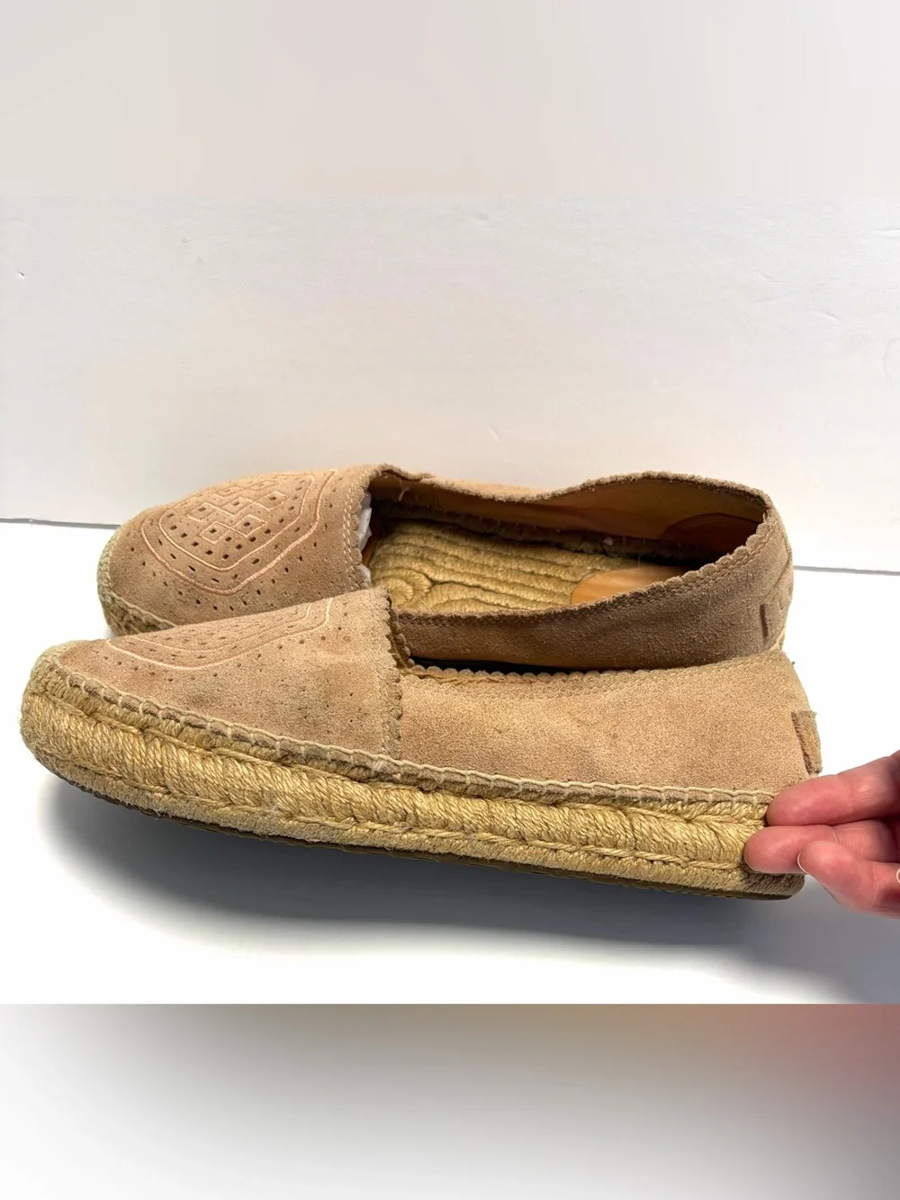 UGG stylish comfortable